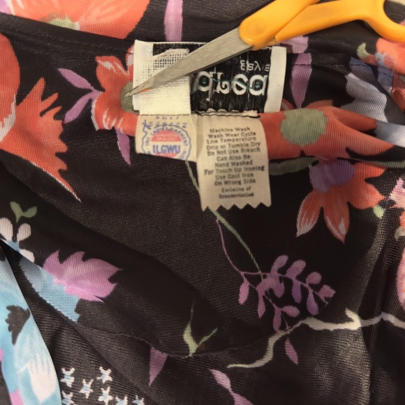 70s Black Floral Blouse Peony Clematis Birds Fun Vintage Made in USA Sz Small - Picture 8 of 8